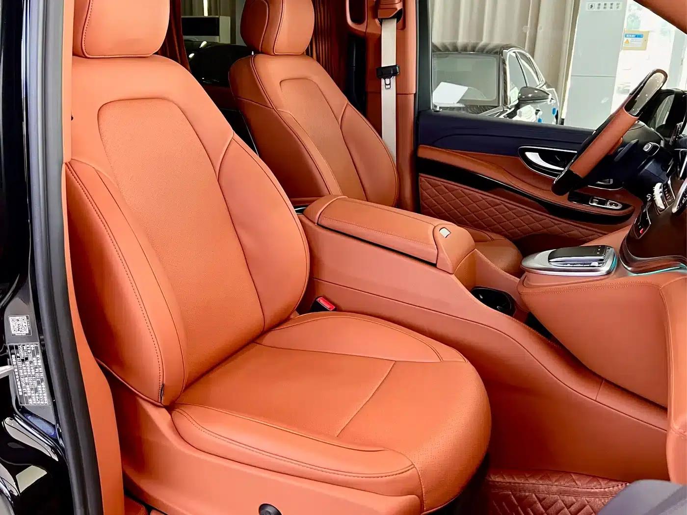Mercedes-Benz V-Class 2021 V 260 L Long Wheelbase Premium Edition — миниатюра 8