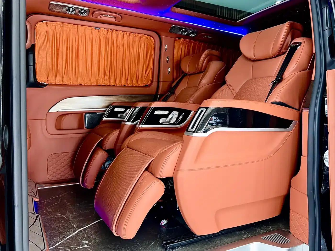 Mercedes-Benz V-Class 2021 V 260 L Long Wheelbase Premium Edition — миниатюра 10