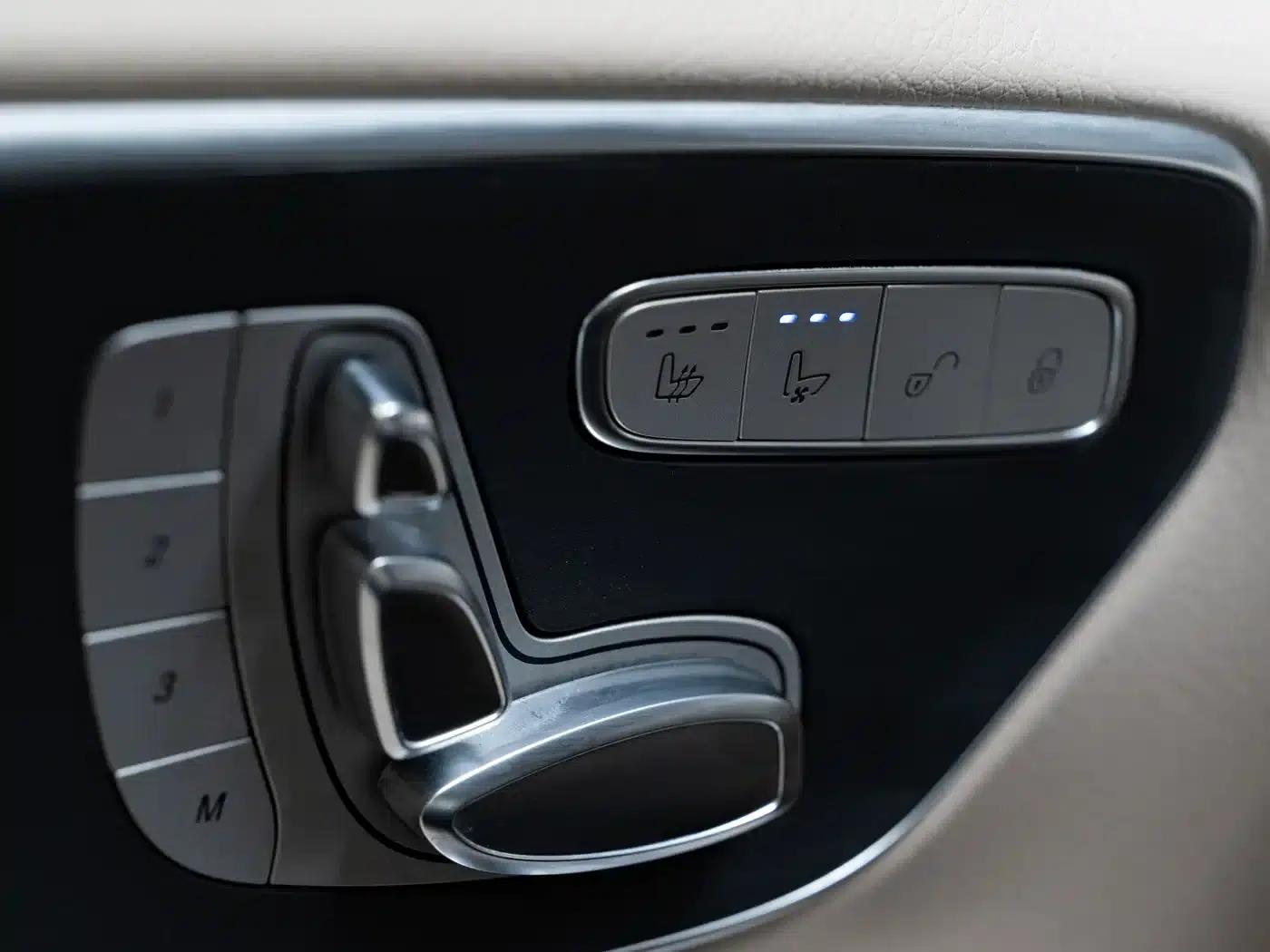 Mercedes-Benz V-Class 2022 V 260 L Long Wheelbase Luxury Edition — миниатюра 16