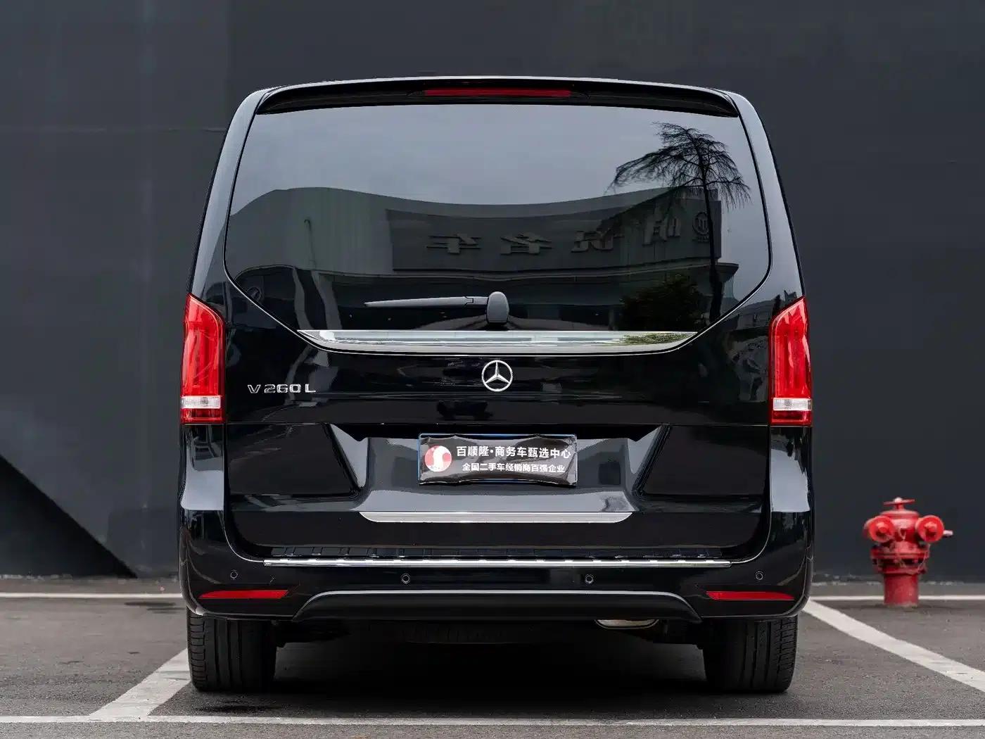 Mercedes-Benz V-Class 2022 V 260 L Long Wheelbase Luxury Edition — миниатюра 18