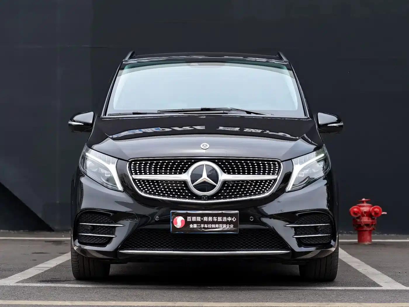 Mercedes-Benz V-Class 2022 V 260 L Long Wheelbase Luxury Edition — миниатюра 3