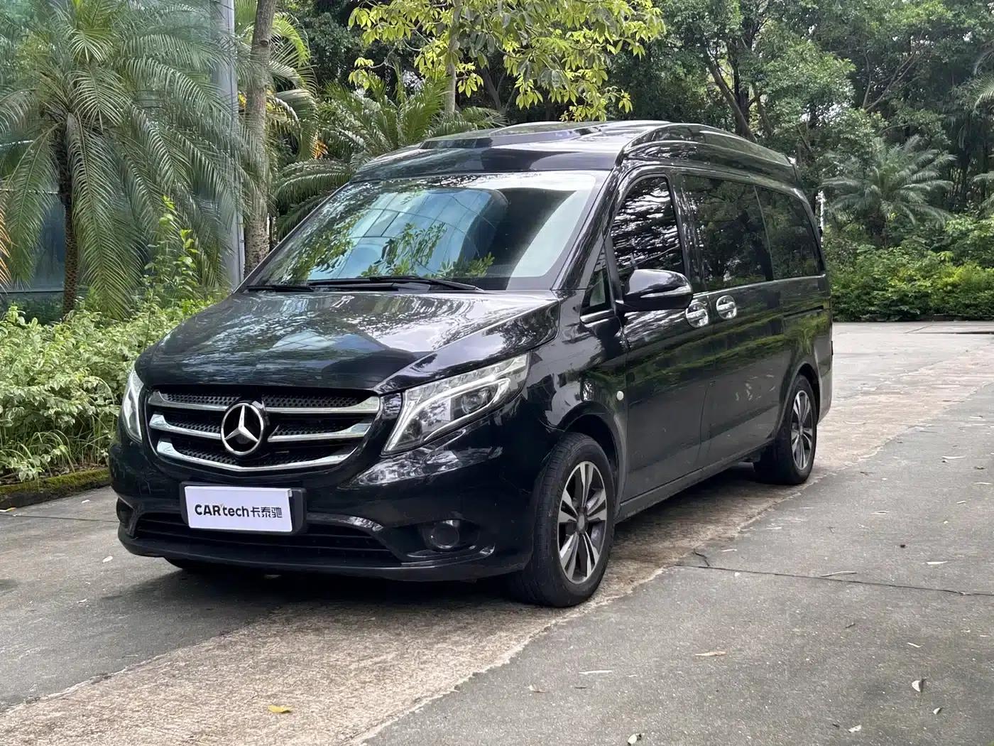 Mercedes-Benz V-Class (Imported) 2016 2.0T Automatic — миниатюра 1