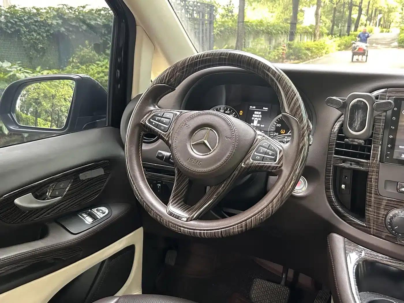 Mercedes-Benz V-Class (Imported) 2016 2.0T Automatic — миниатюра 16