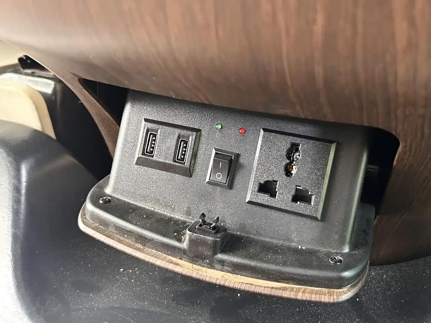 Mercedes-Benz V-Class (Imported) 2016 2.0T Automatic — миниатюра 21