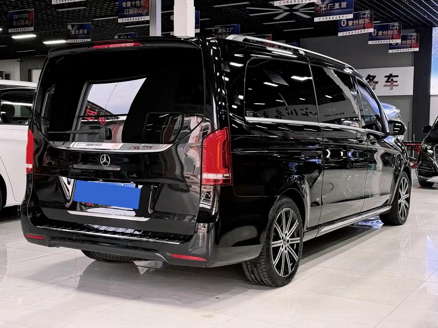Mercedes-Benz V-Class 2022 V 260 L Long Wheelbase Luxury Edition — миниатюра 15