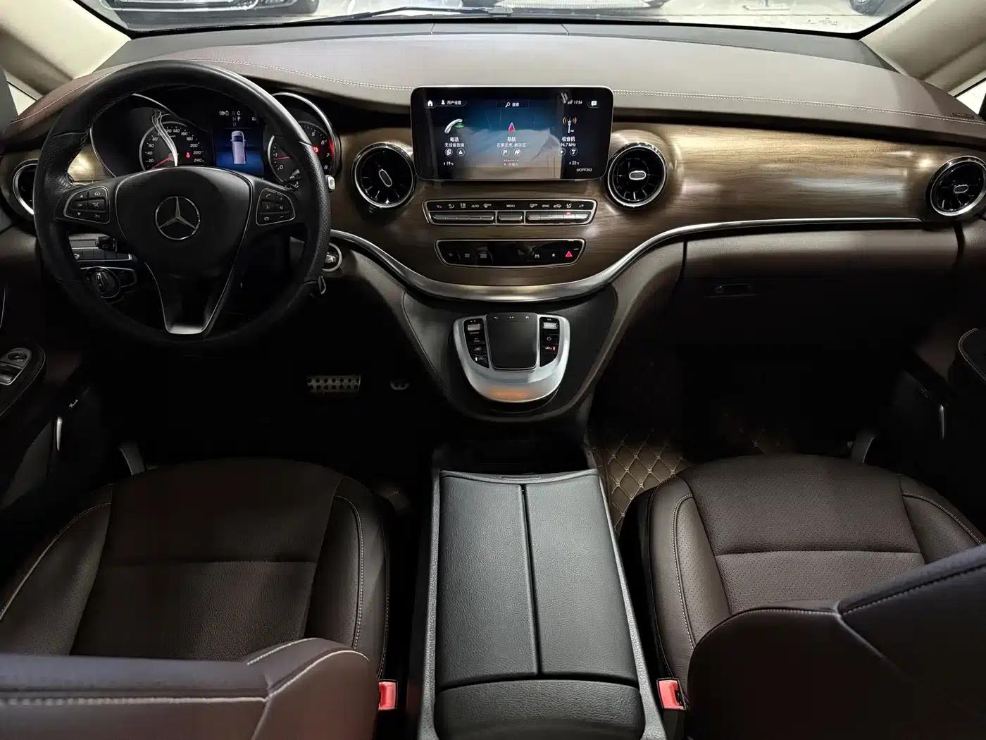 Mercedes-Benz V-Class 2022 V 260 L Long Wheelbase Luxury Edition — миниатюра 3