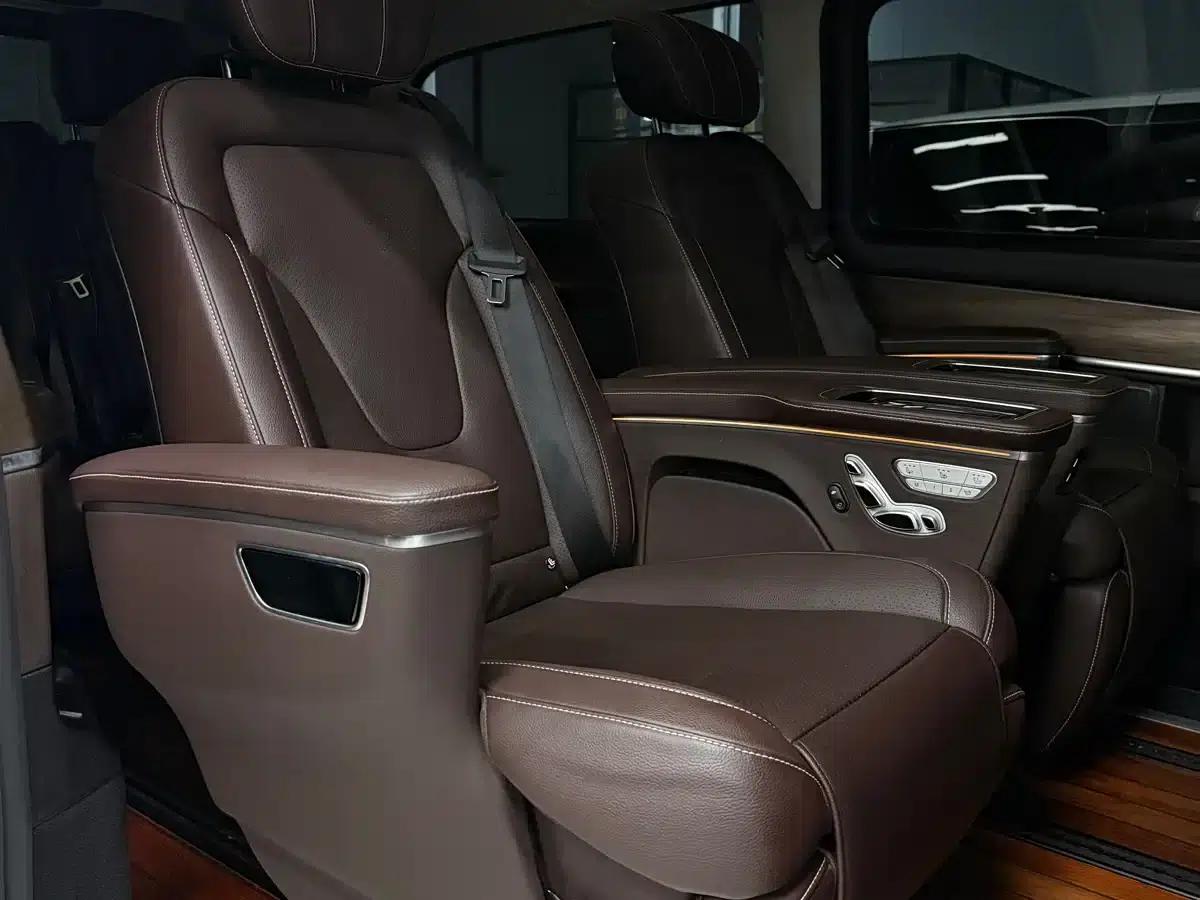 Mercedes-Benz V-Class 2022 V 260 L Long Wheelbase Luxury Edition — миниатюра 4