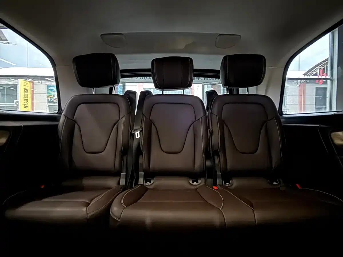 Mercedes-Benz V-Class 2022 V 260 L Long Wheelbase Luxury Edition — миниатюра 7