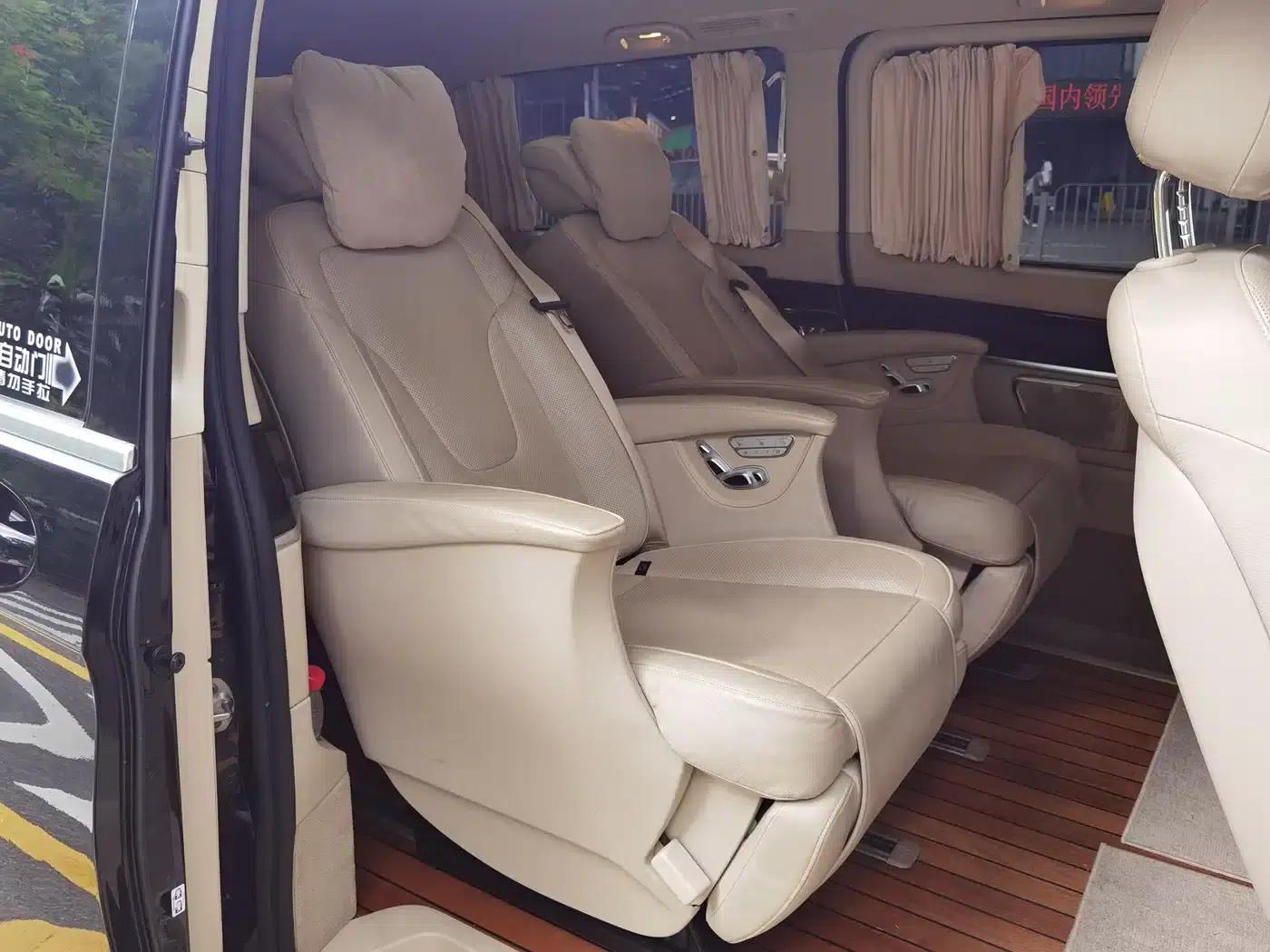 Mercedes-Benz V-Class 2018 V 260 L Premium Extended Edition (China VI Emission Standard) — миниатюра 7