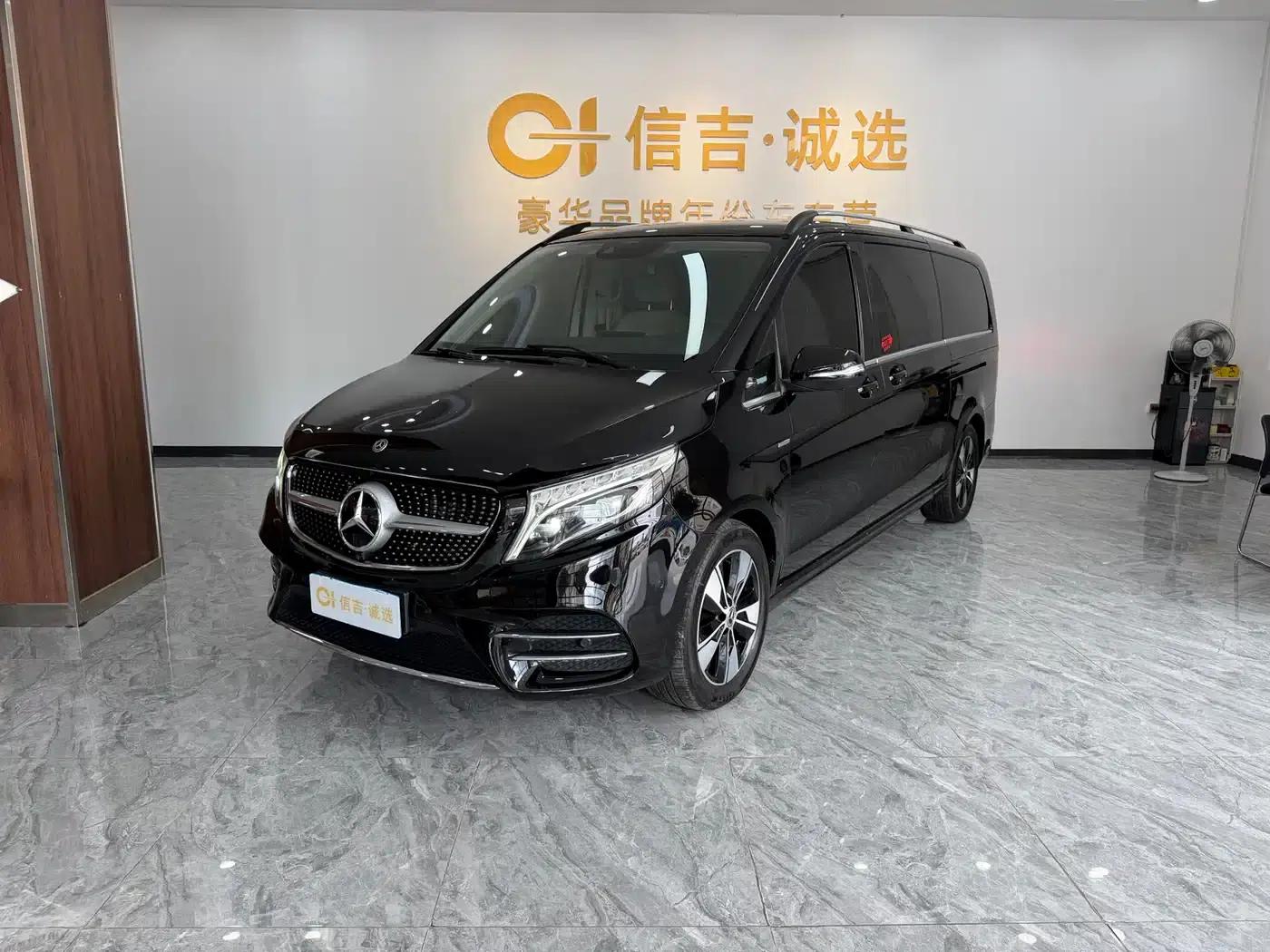 Mercedes-Benz V-Class 2020 V 260 L Long Wheelbase Luxury Edition — миниатюра 1