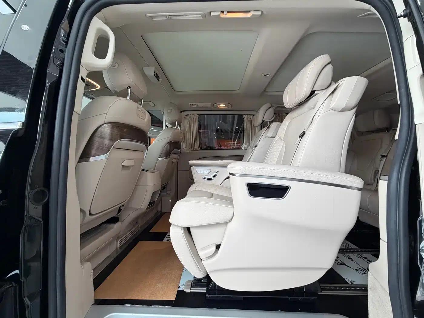 Mercedes-Benz V-Class 2020 V 260 L Long Wheelbase Luxury Edition — миниатюра 14