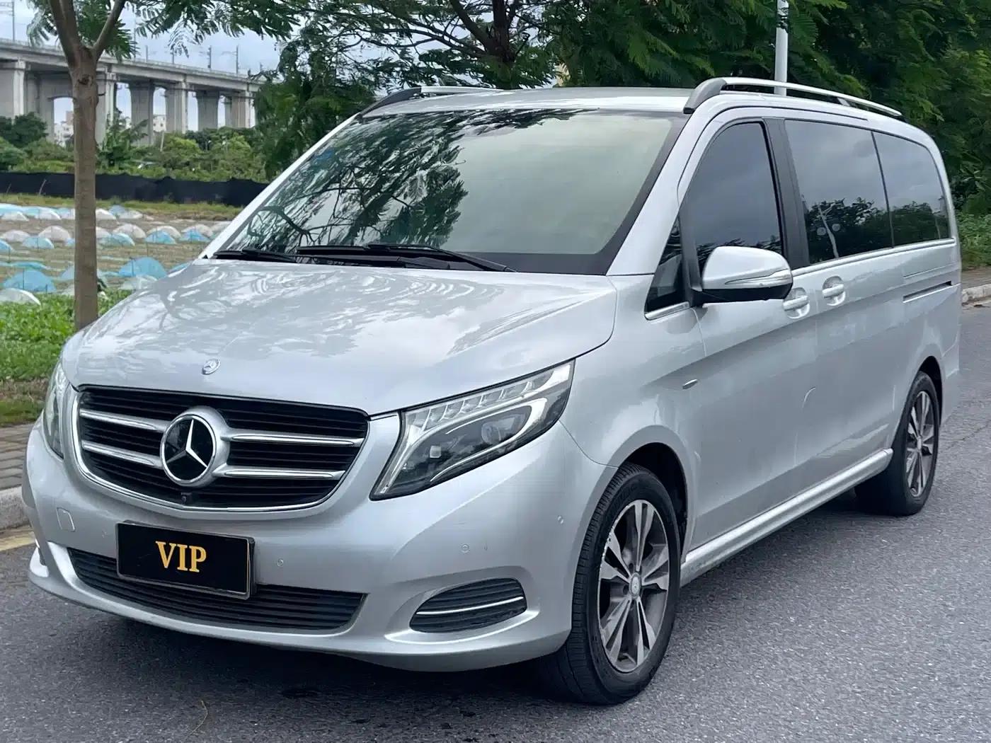 Mercedes-Benz V-Class 2016 V 260 Premium Edition — миниатюра 1