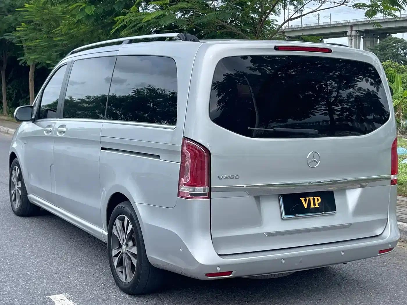 Mercedes-Benz V-Class 2016 V 260 Premium Edition — миниатюра 4