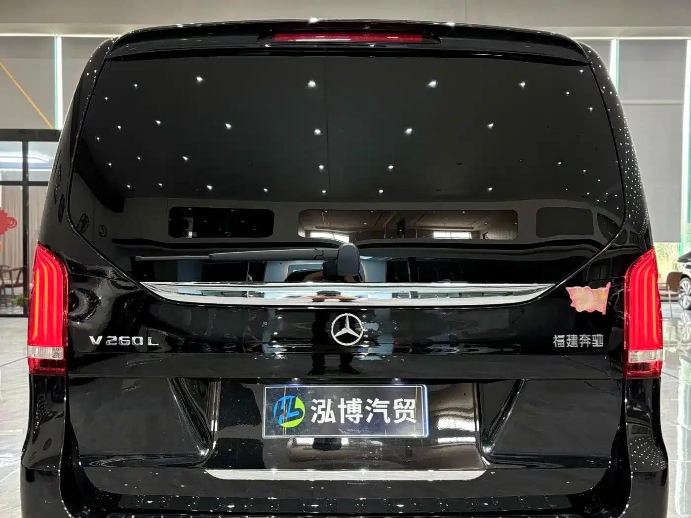 Mercedes-Benz V-Class 2022 V 260 L Long Wheelbase Luxury Edition — миниатюра 10