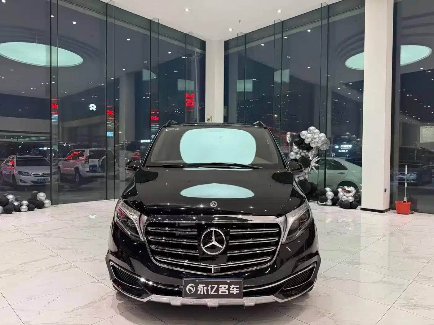 Mercedes-Benz V-Class (Imported) 2020 V 250 L — миниатюра 1