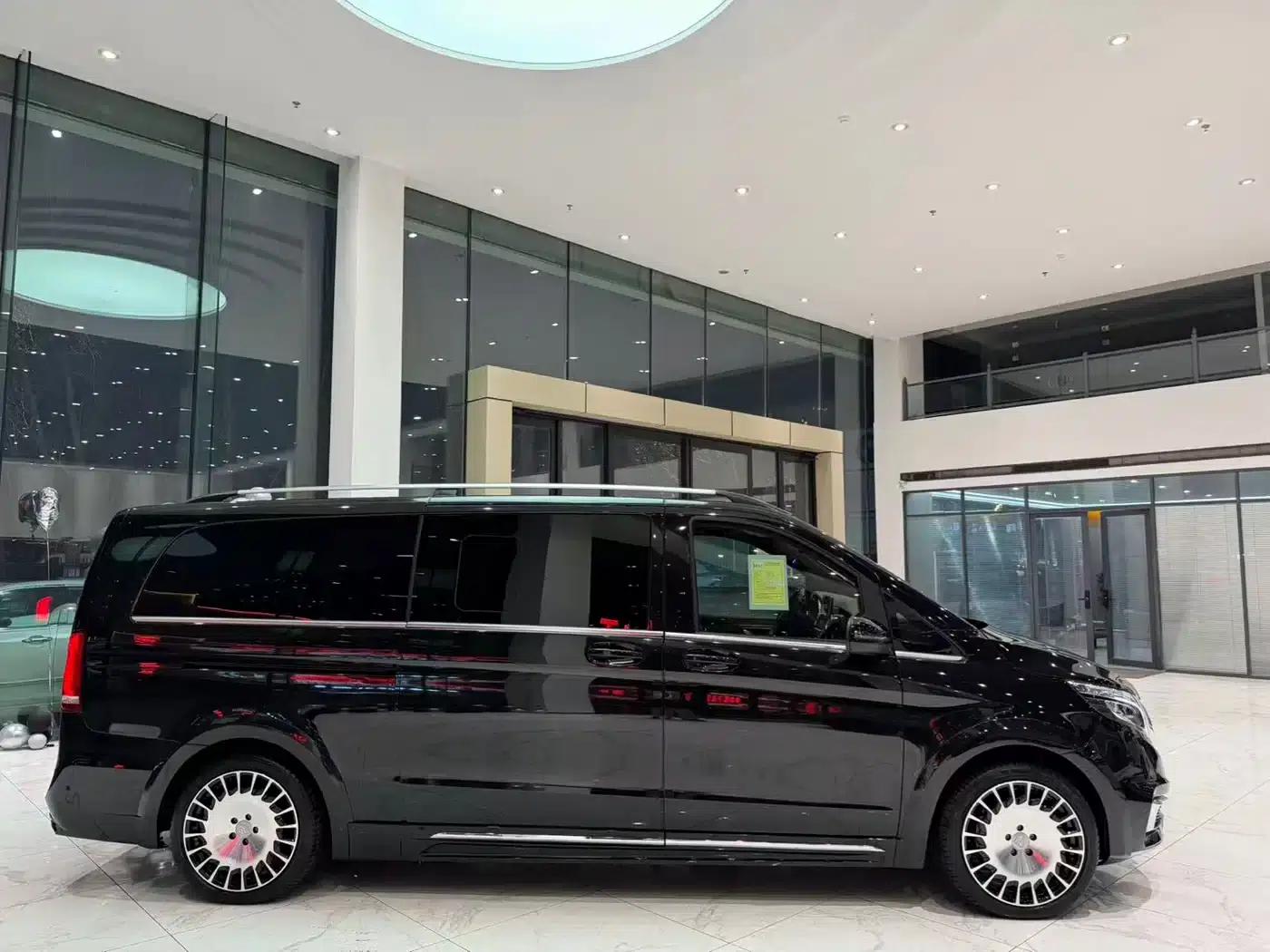 Mercedes-Benz V-Class (Imported) 2020 V 250 L — миниатюра 13