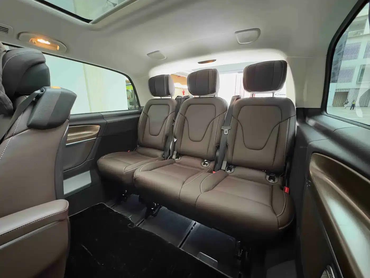 Mercedes-Benz V-Class 2022 V 260 L Long Wheelbase Luxury Edition — миниатюра 19