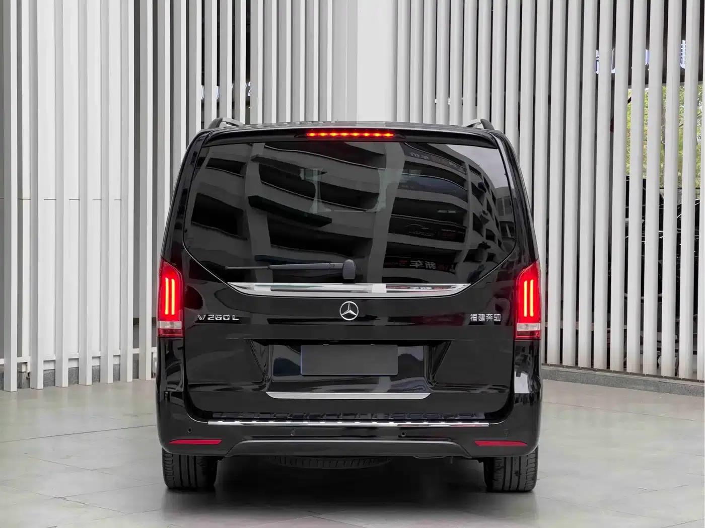 Mercedes-Benz V-Class 2022 V 260 L Long Wheelbase Luxury Edition — миниатюра 5