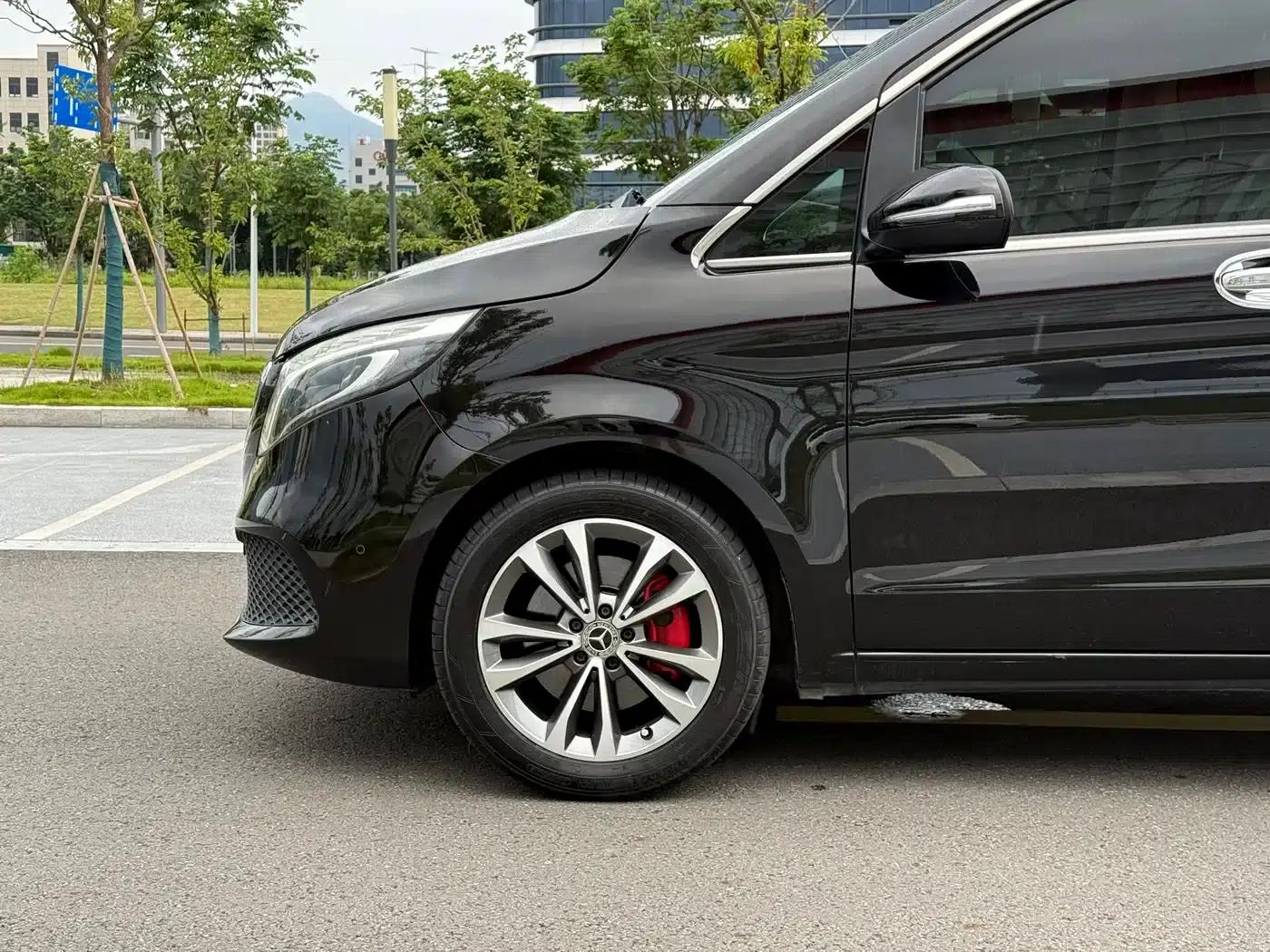 Mercedes-Benz V-Class 2021 V 260 Premium Edition — миниатюра 4