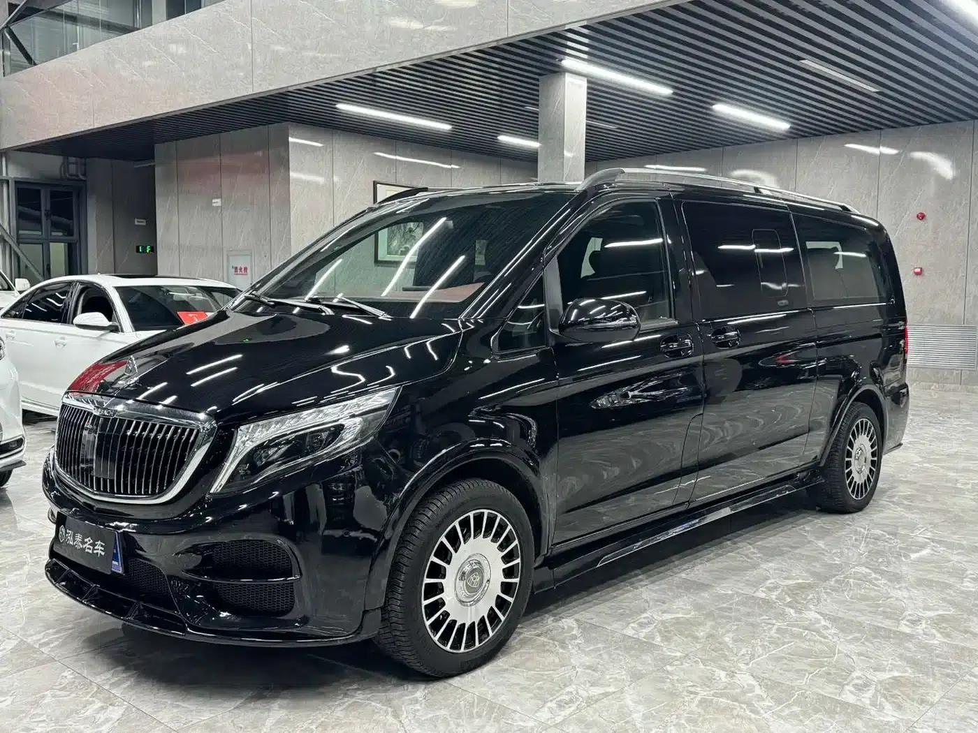 Mercedes-Benz V-Class (Imported) 2020 V 250 Middle East Edition — миниатюра 1
