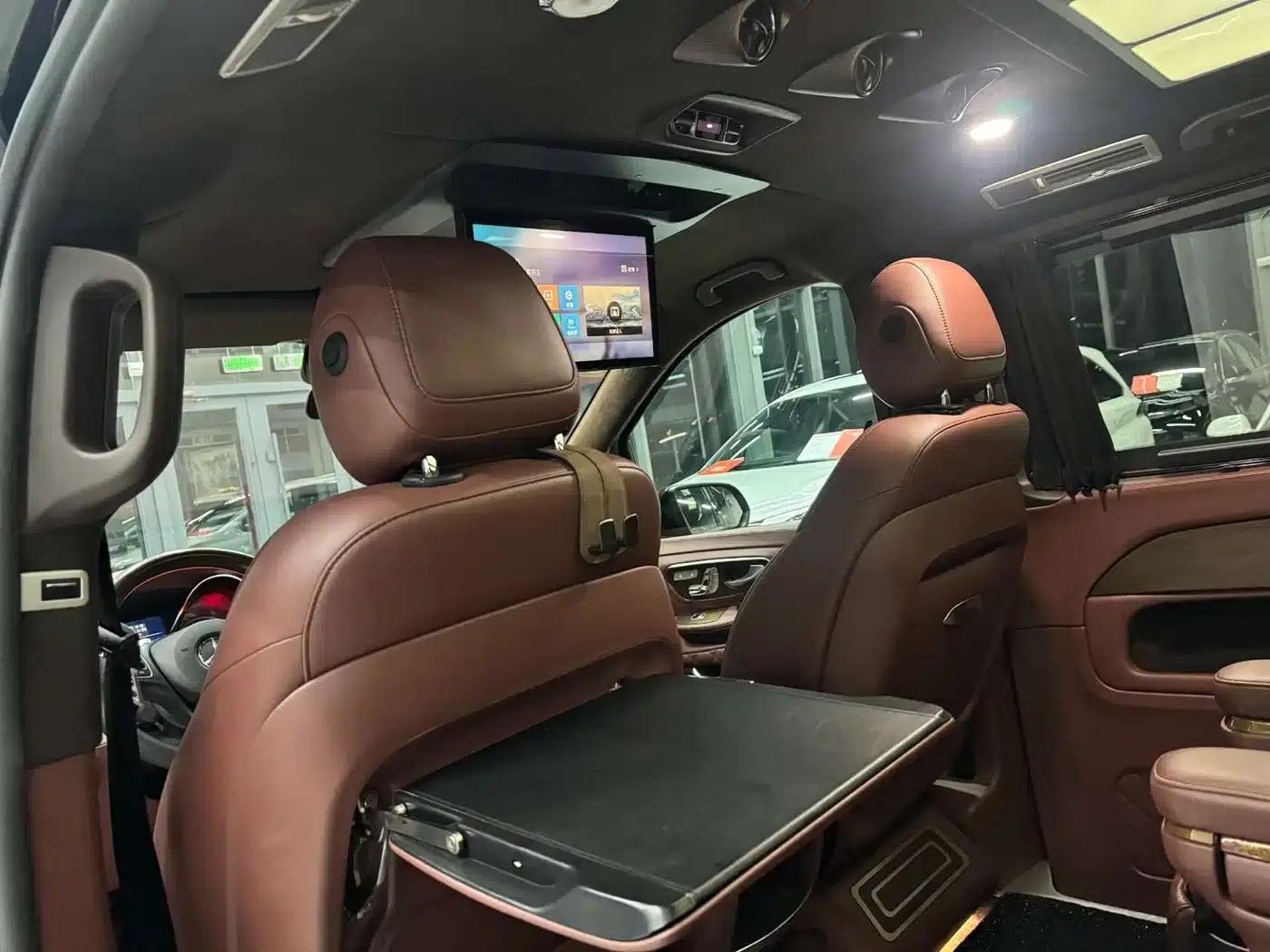Mercedes-Benz V-Class (Imported) 2020 V 250 Middle East Edition — миниатюра 12