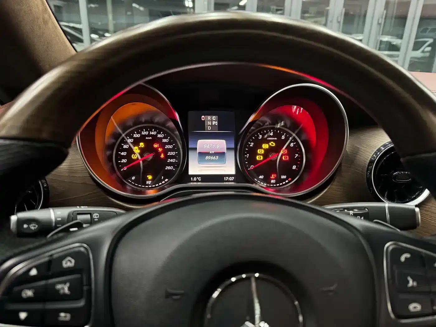 Mercedes-Benz V-Class (Imported) 2020 V 250 Middle East Edition — миниатюра 13