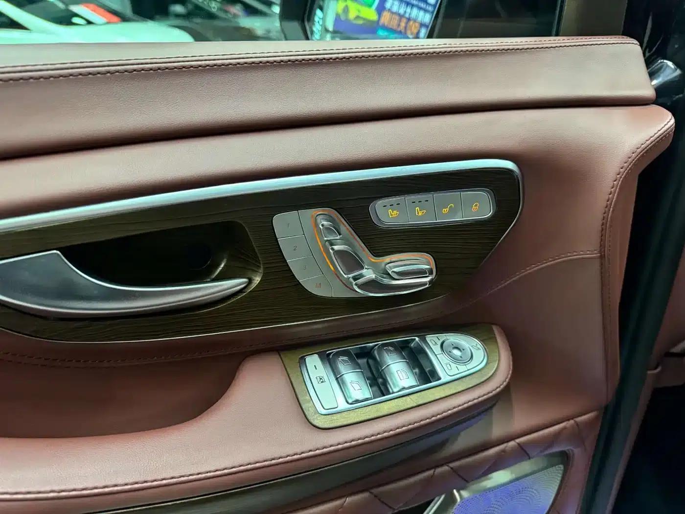 Mercedes-Benz V-Class (Imported) 2020 V 250 Middle East Edition — миниатюра 15
