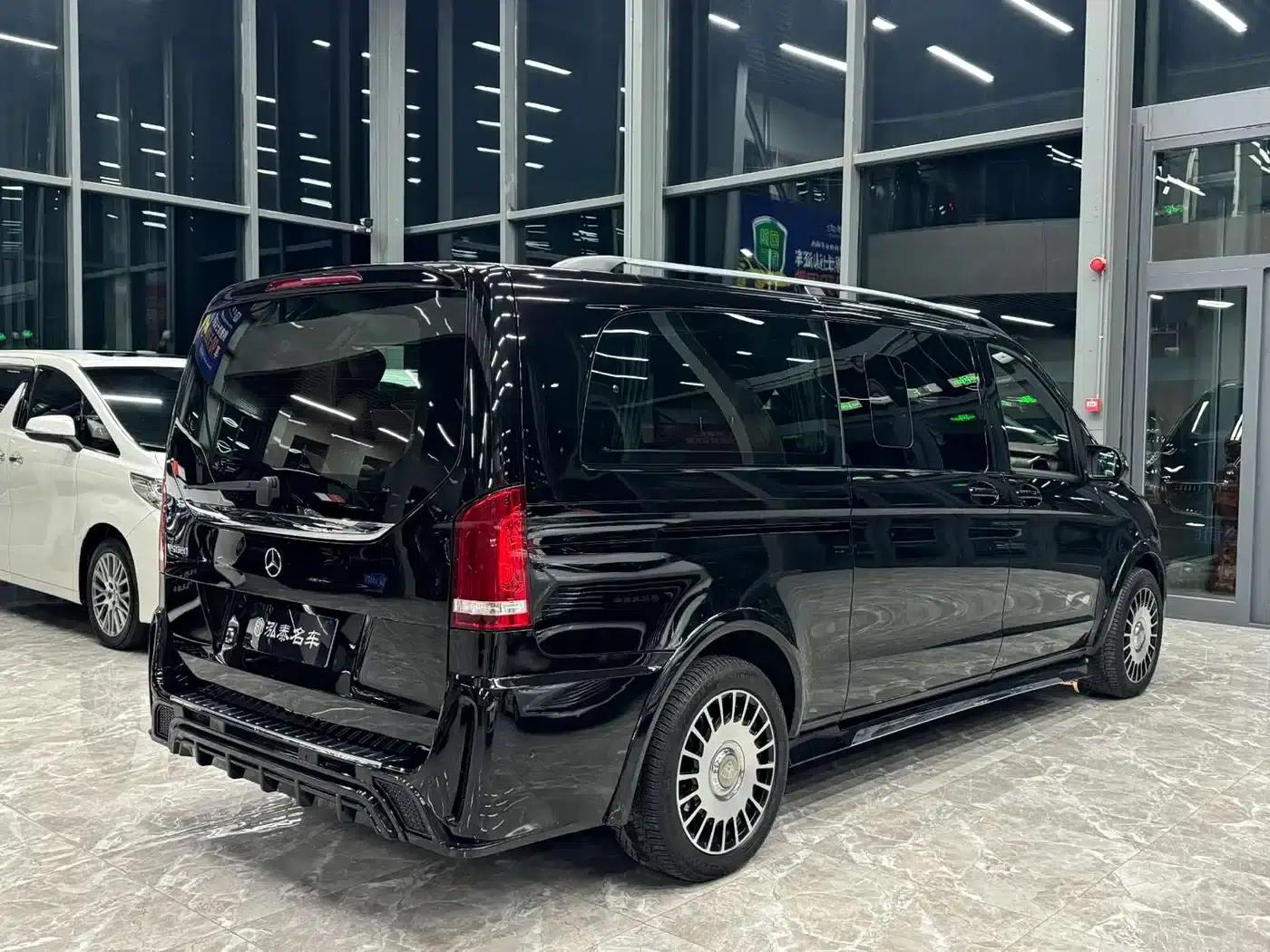 Mercedes-Benz V-Class (Imported) 2020 V 250 Middle East Edition — миниатюра 6