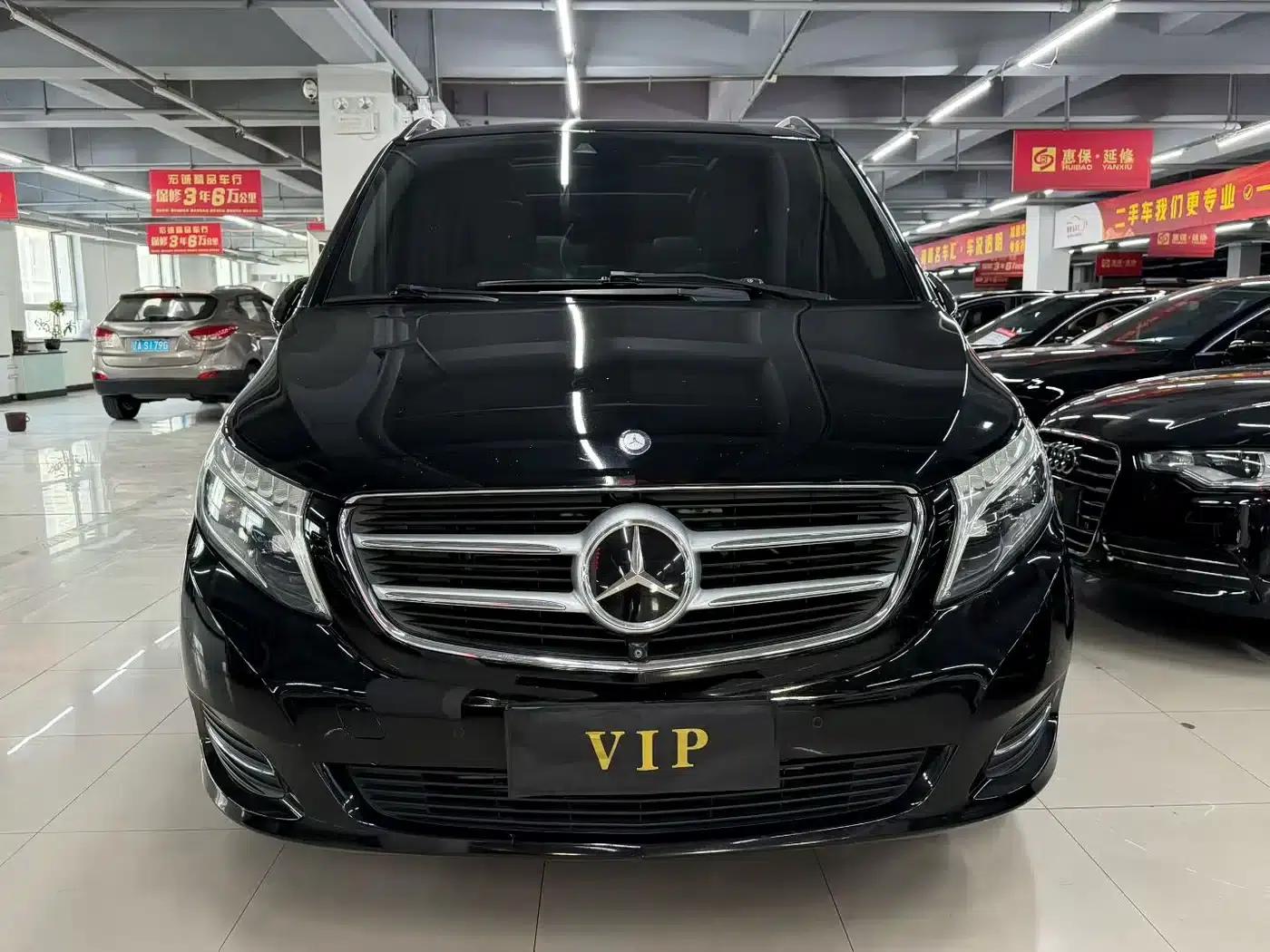 Mercedes-Benz V-Class 2016 V 260 Premium Edition — миниатюра 2