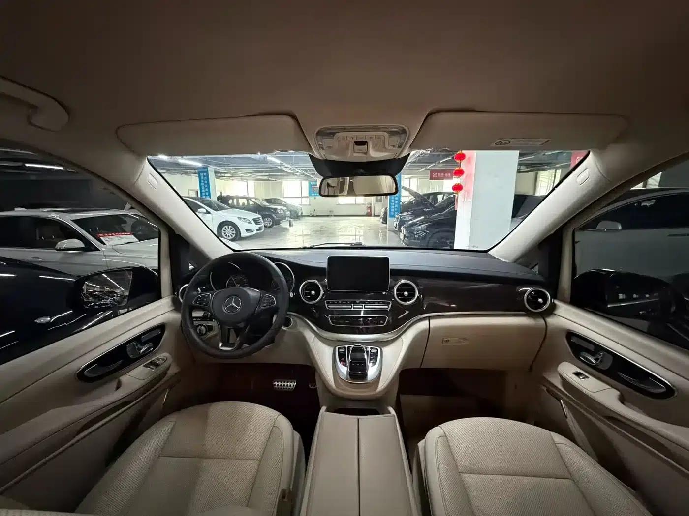 Mercedes-Benz V-Class 2016 V 260 Premium Edition — миниатюра 5