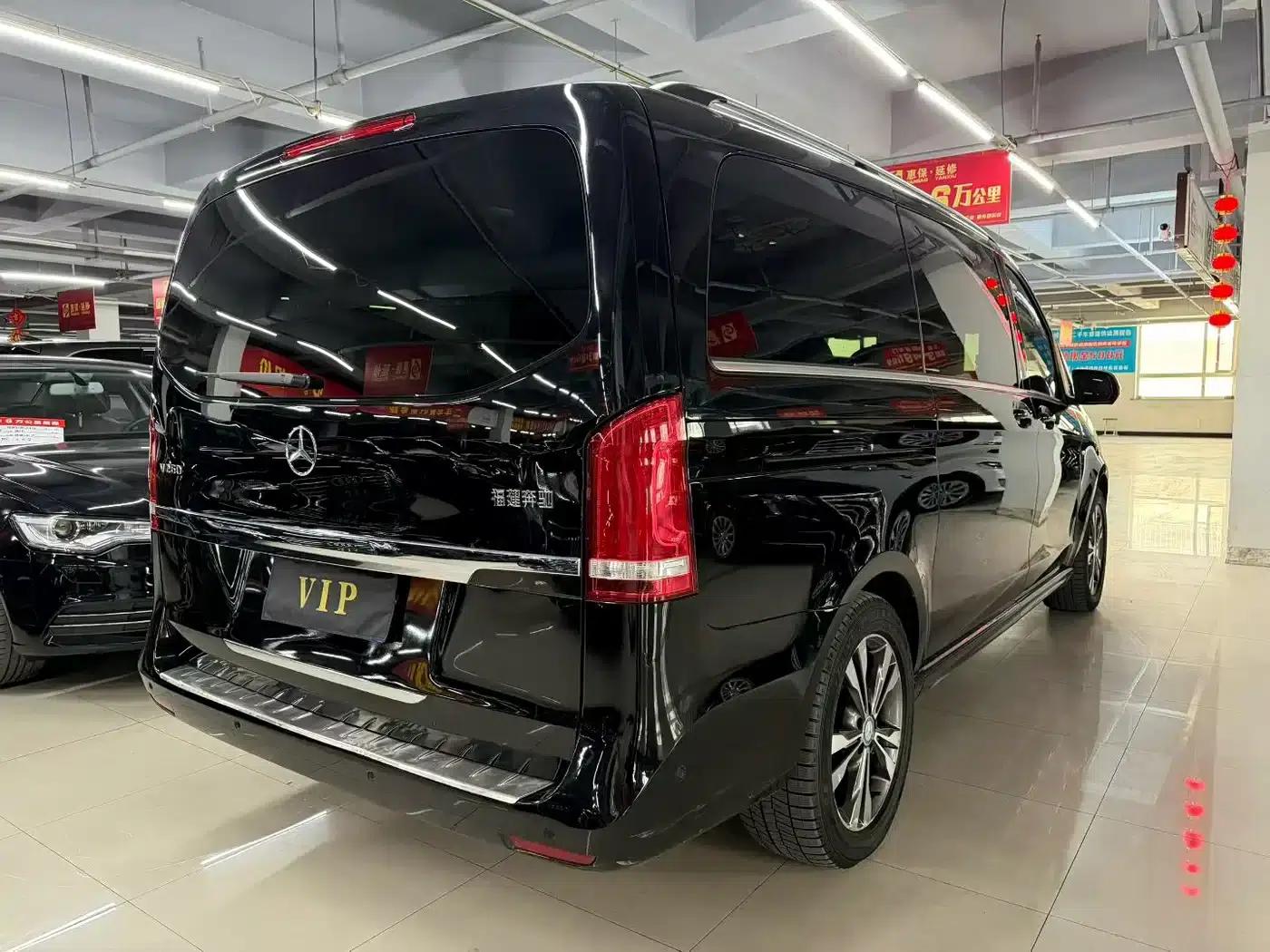 Mercedes-Benz V-Class 2016 V 260 Premium Edition — миниатюра 7