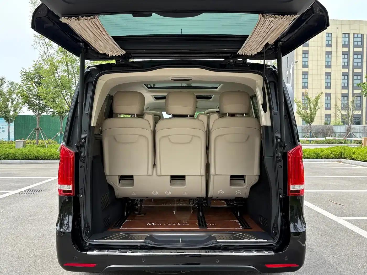 Mercedes-Benz V-Class 2022 V 260 L Long Wheelbase Luxury Edition — миниатюра 13