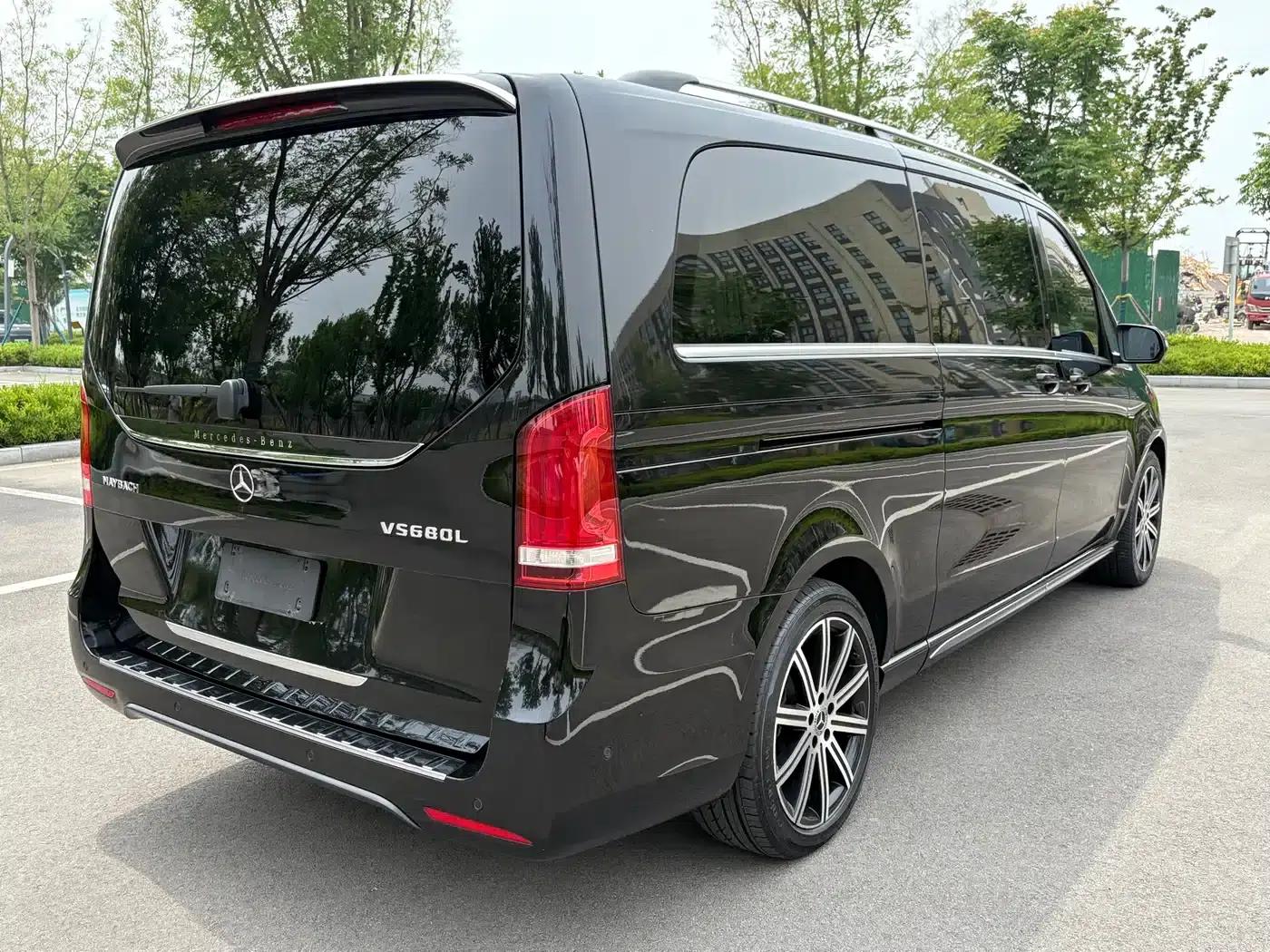 Mercedes-Benz V-Class 2022 V 260 L Long Wheelbase Luxury Edition — миниатюра 18
