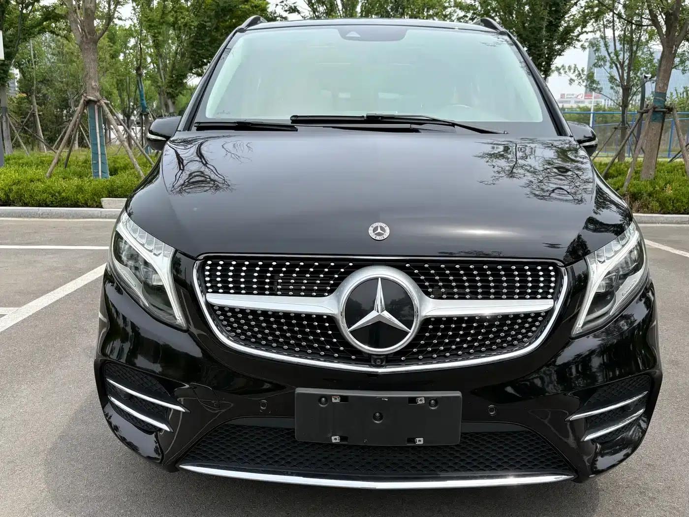 Mercedes-Benz V-Class 2022 V 260 L Long Wheelbase Luxury Edition — миниатюра 3