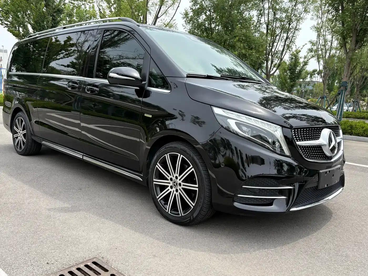 Mercedes-Benz V-Class 2022 V 260 L Long Wheelbase Luxury Edition — миниатюра 4