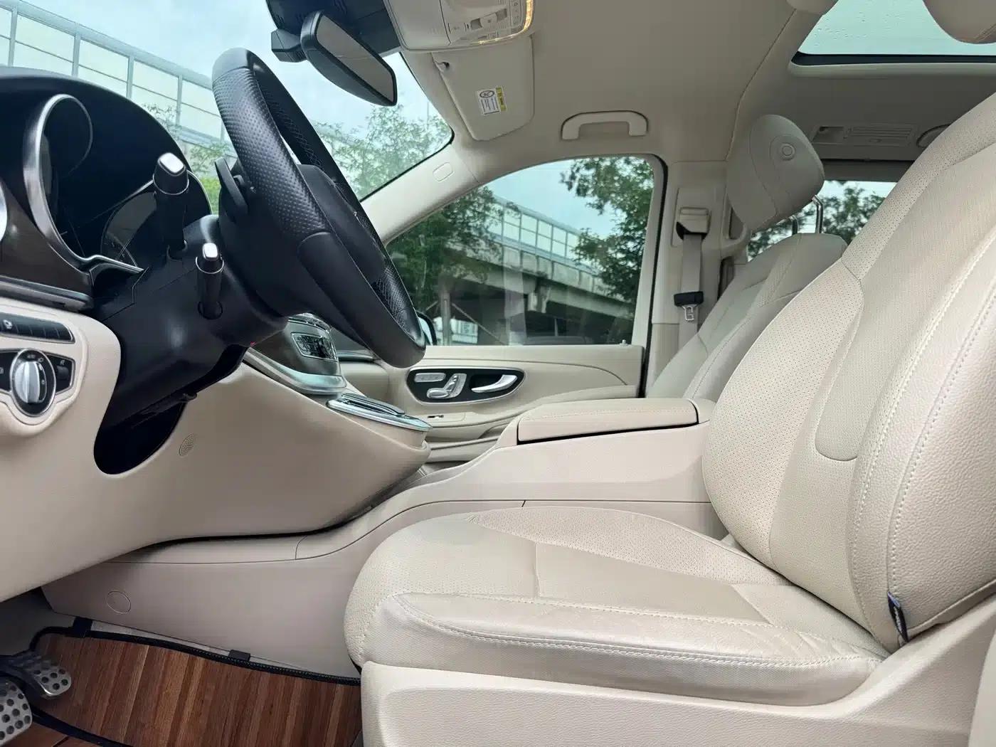Mercedes-Benz V-Class 2020 V 260 Premium Edition — миниатюра 6