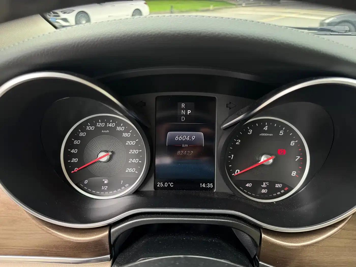Mercedes-Benz V-Class 2020 V 260 Premium Edition — миниатюра 8