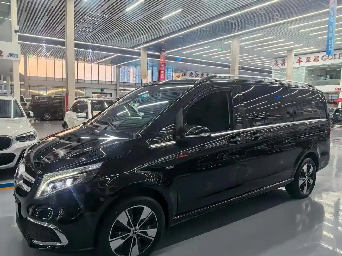 Mercedes-Benz V-Class 2022 V 260 Premium Edition — миниатюра 2