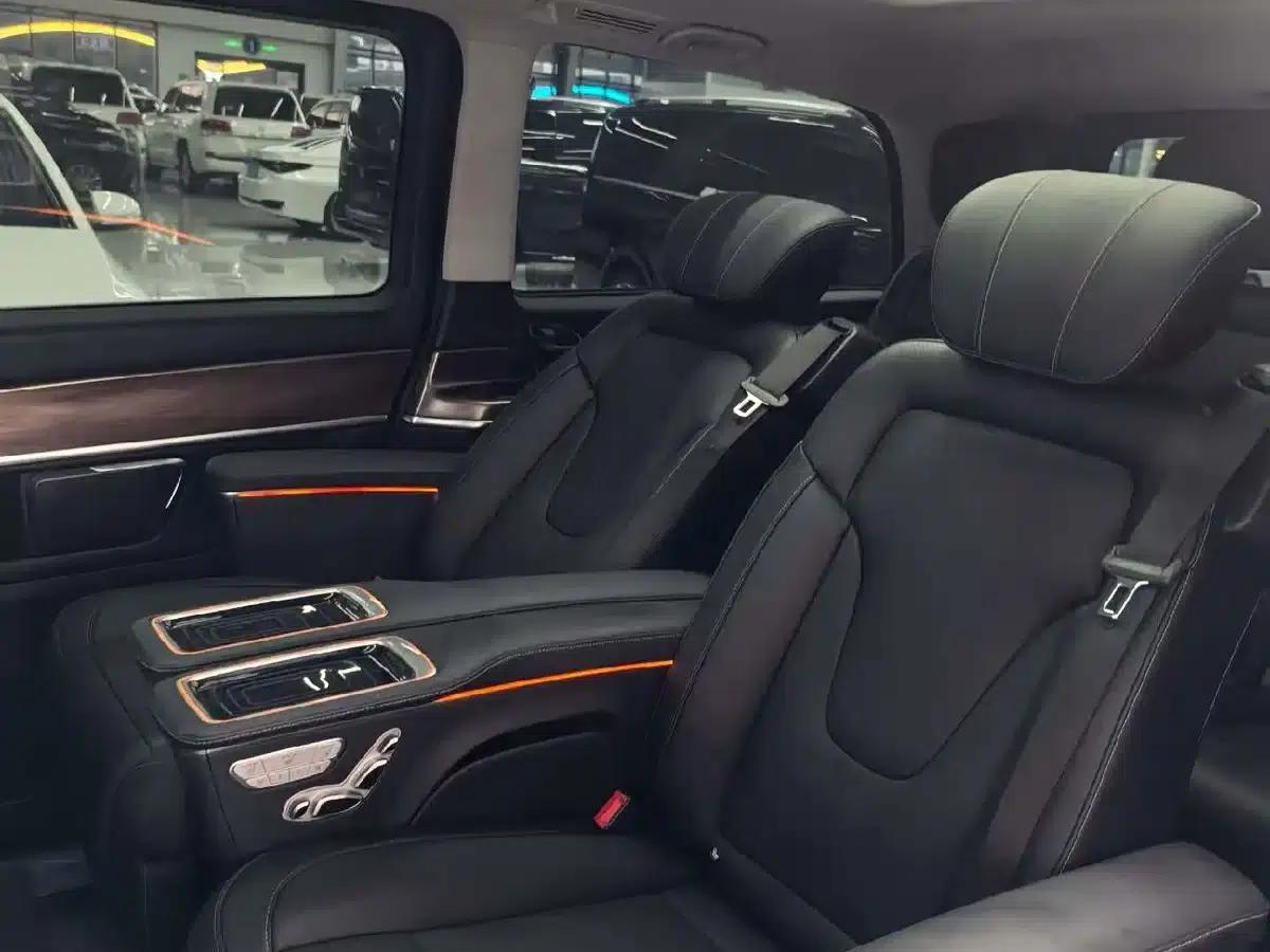 Mercedes-Benz V-Class 2022 V 260 Premium Edition — миниатюра 6