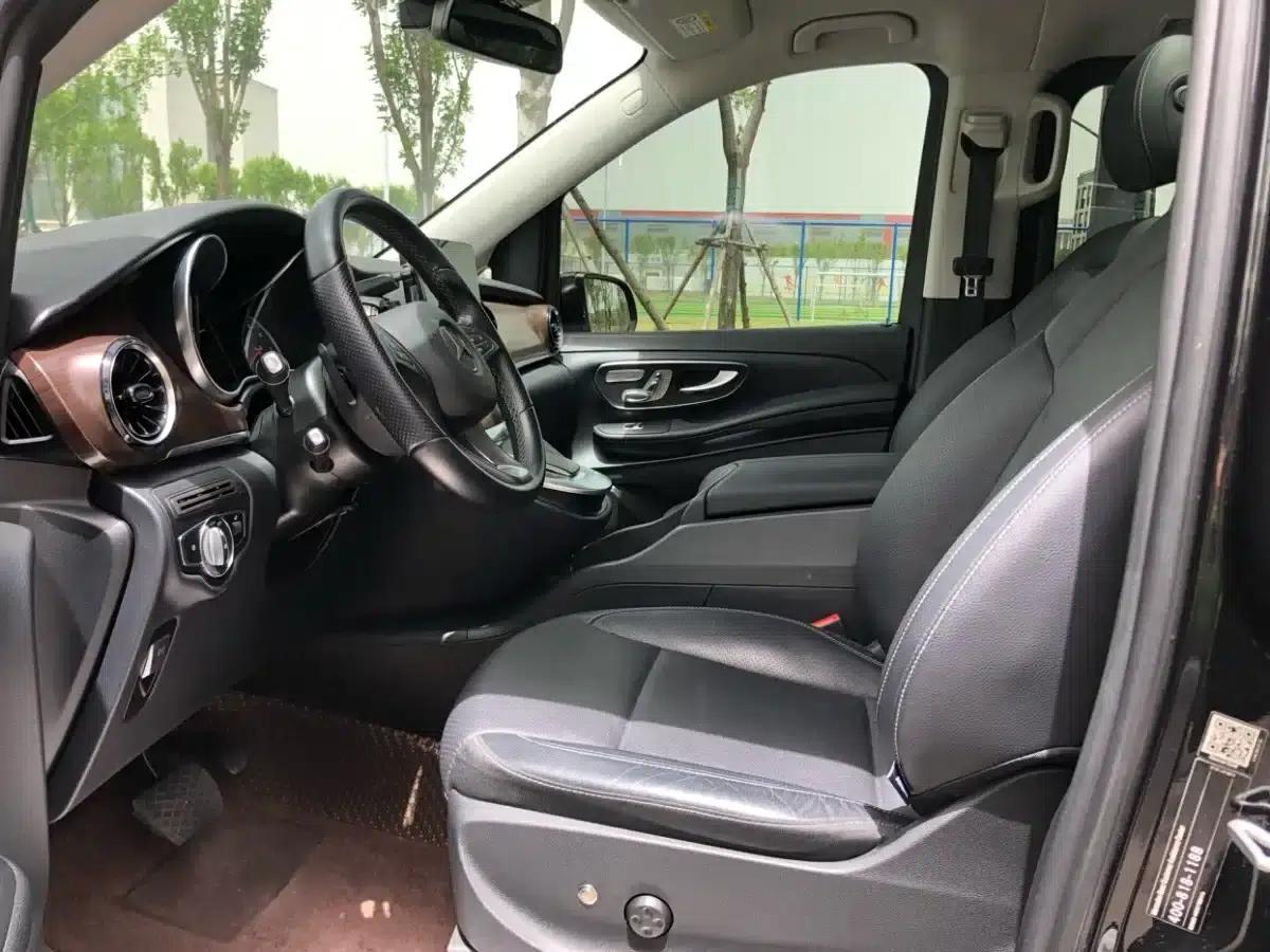 Mercedes-Benz V-Class 2021 V 260 Navigator Edition — миниатюра 4