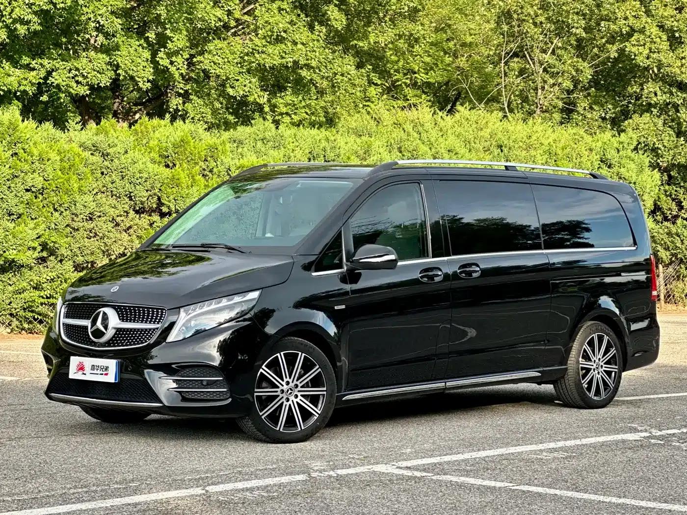 Mercedes-Benz V-Class 2022 V 260 L Long Wheelbase Luxury Edition — миниатюра 1