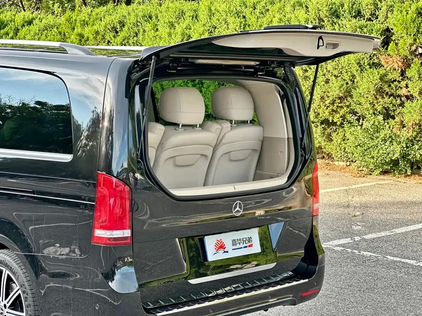 Mercedes-Benz V-Class 2022 V 260 L Long Wheelbase Luxury Edition — миниатюра 13