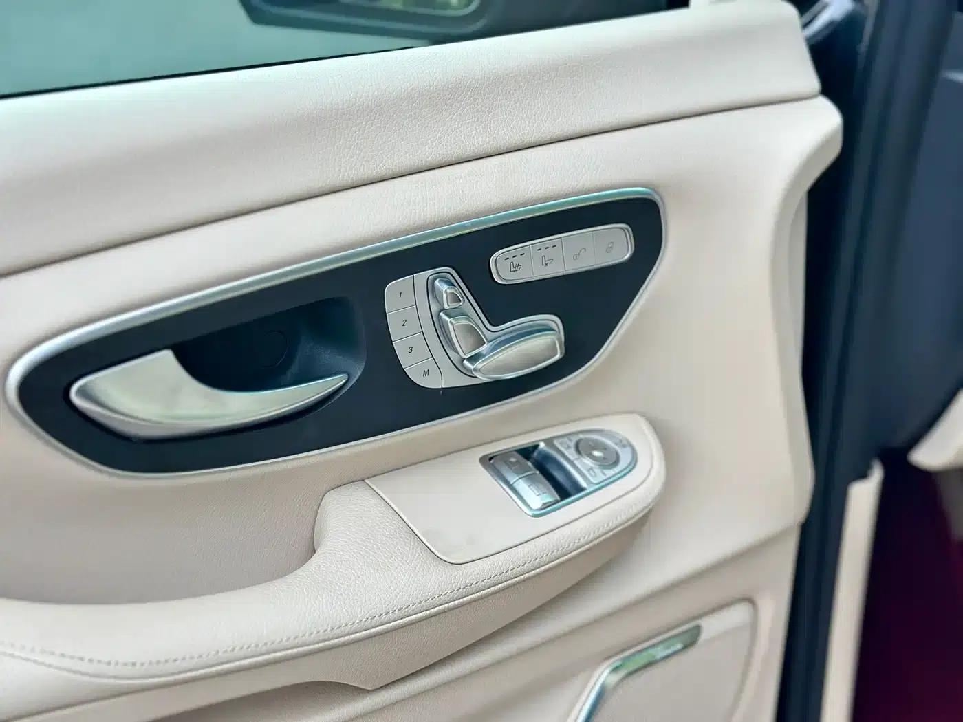 Mercedes-Benz V-Class 2022 V 260 L Long Wheelbase Luxury Edition — миниатюра 18