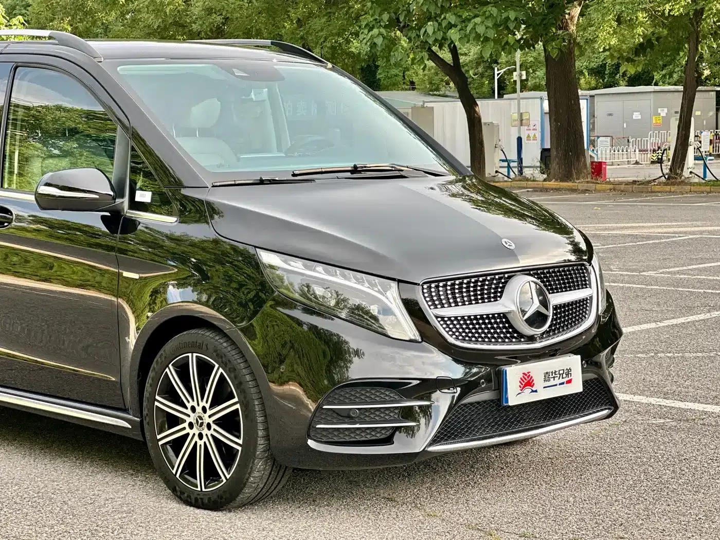 Mercedes-Benz V-Class 2022 V 260 L Long Wheelbase Luxury Edition — миниатюра 5
