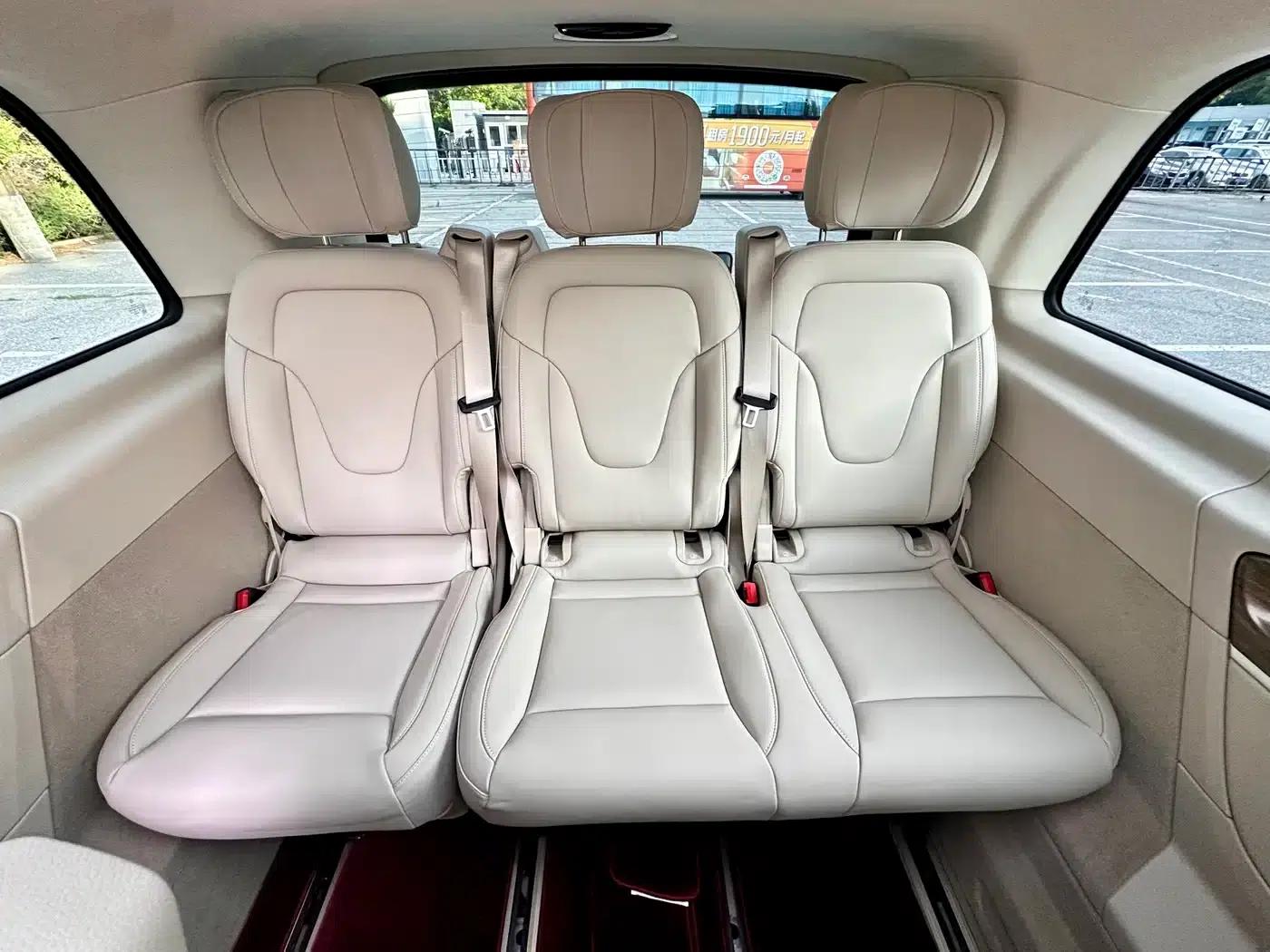 Mercedes-Benz V-Class 2022 V 260 L Long Wheelbase Luxury Edition — миниатюра 45