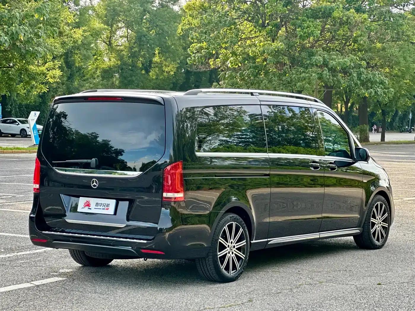 Mercedes-Benz V-Class 2022 V 260 L Long Wheelbase Luxury Edition — миниатюра 8