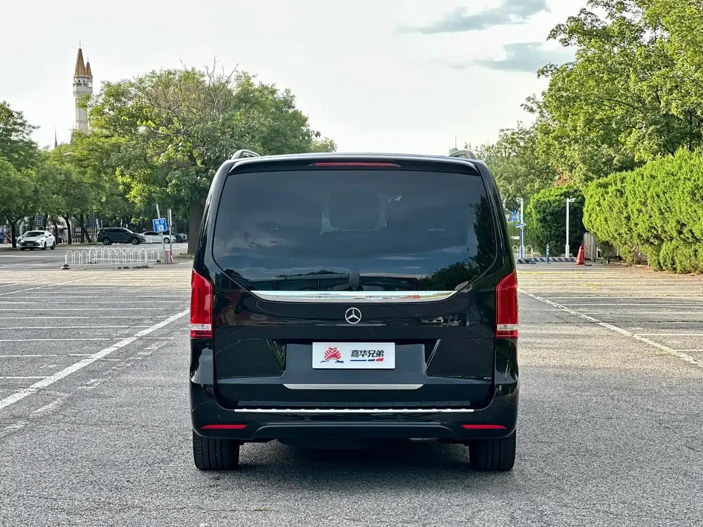Mercedes-Benz V-Class 2022 V 260 L Long Wheelbase Luxury Edition — миниатюра 9