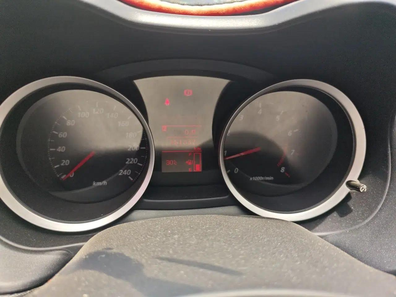 Mitsubishi Lancer EX 2011 Xiali Edition 2.0L Manual Comfort Model — миниатюра 12