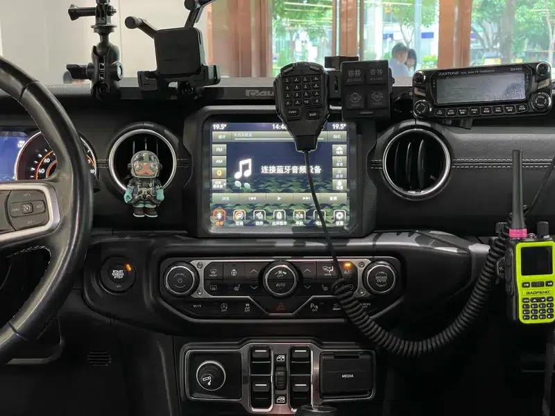 Gladiator 2022 3.6L First Edition — миниатюра 12