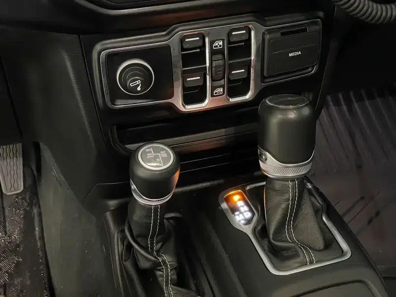 Gladiator 2022 3.6L First Edition — миниатюра 13